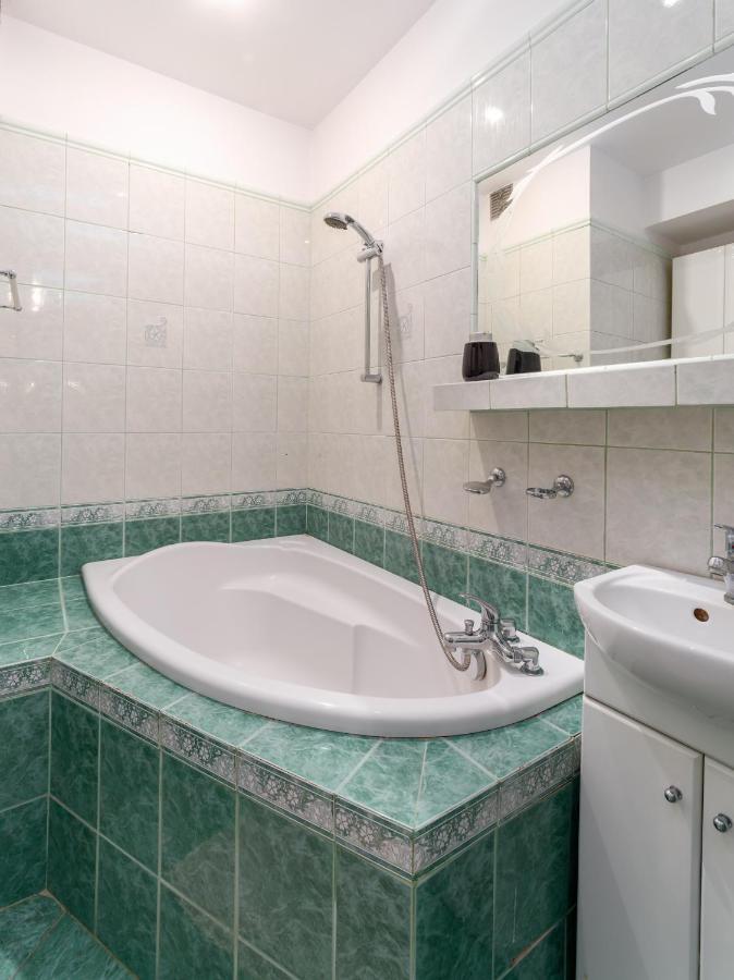 Two Bedrooms Apartment Faktura Fast Check-In 24H Rzeszów Eksteriør bilde